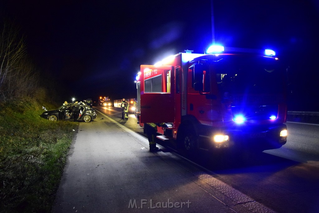 Schwerer VU A 4 Rich Olpe kurz vor AS Koeln Klettenberg P023.JPG - Miklos Laubert